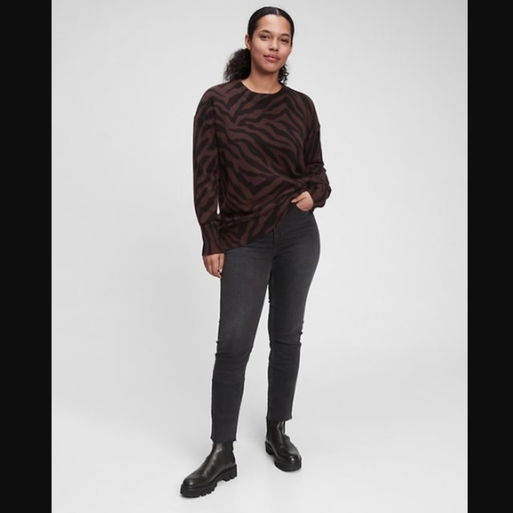 NEW / NWT - GAP Animal Print Tunic Sweater in Eggplant and Black